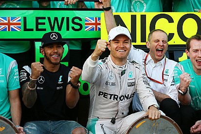 Rosberg prijst bandengok Mercedes: "Het was een pokerspel"