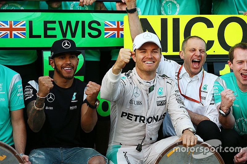 Rosberg prijst bandengok Mercedes: "Het was een pokerspel"