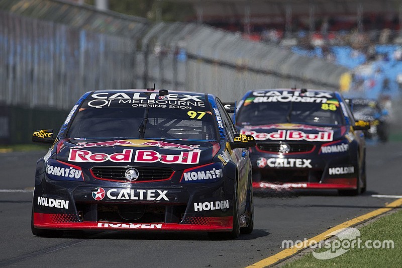 Shane van Gisbergen au-dessus du lot à Melbourne
