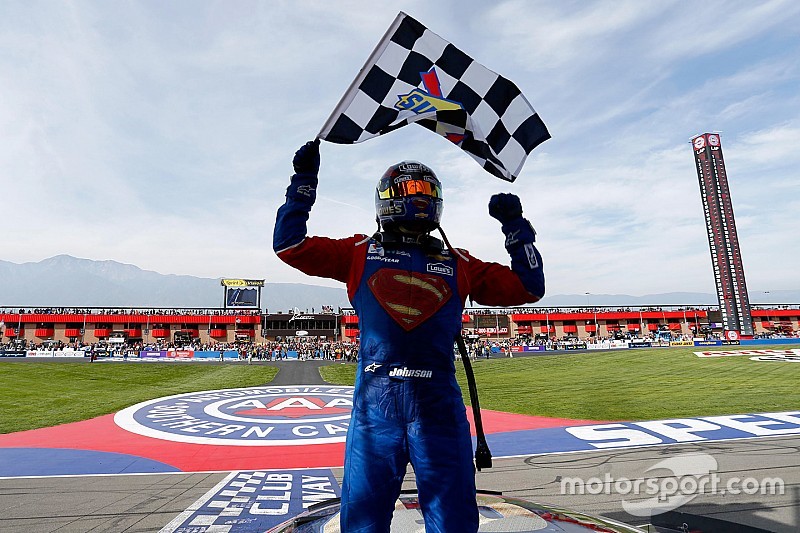 Johnson centra la vittoria numero 77 e scavalca Dale Earnhardt!