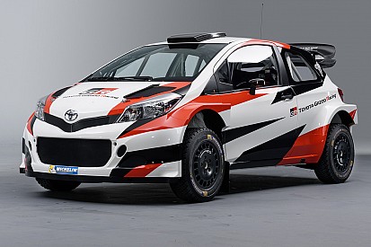 Tommi Makinen al volante della Yaris WRC 2017 nel primo Shakedown