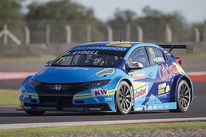 Nika WTCC team to skip season opener