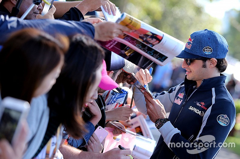 Sainz: "Ben niet in F1 gekomen om voor anderen aan de kant te gaan"