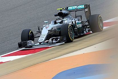 EL2 - Rosberg et Hamilton contrôlent devant... Button !