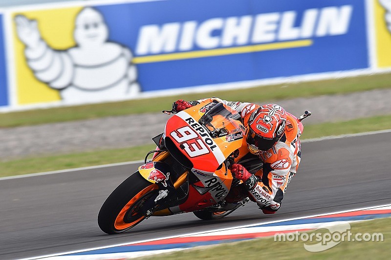 Marquez en Honda boven in tweede vrije training