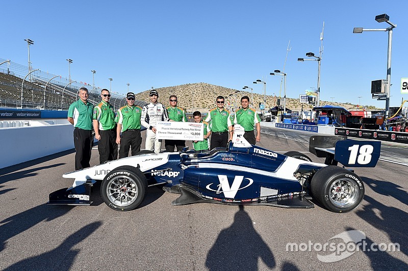Kyle Kaiser conquista la pole a Phoenix