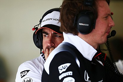 FIA отклонила запрос McLaren по участию Алонсо в гонке