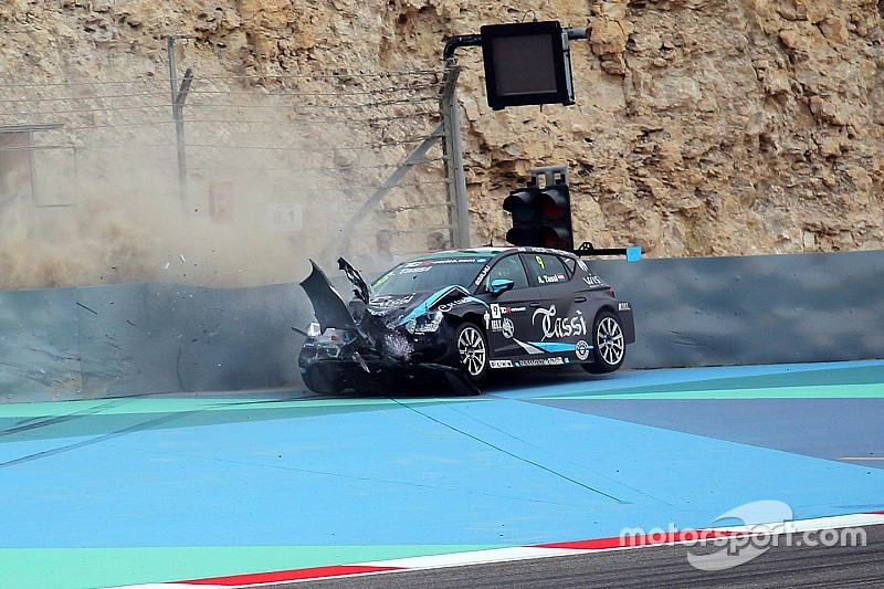 La SEAT di Tassi è troppo danneggiata, niente Bahrain