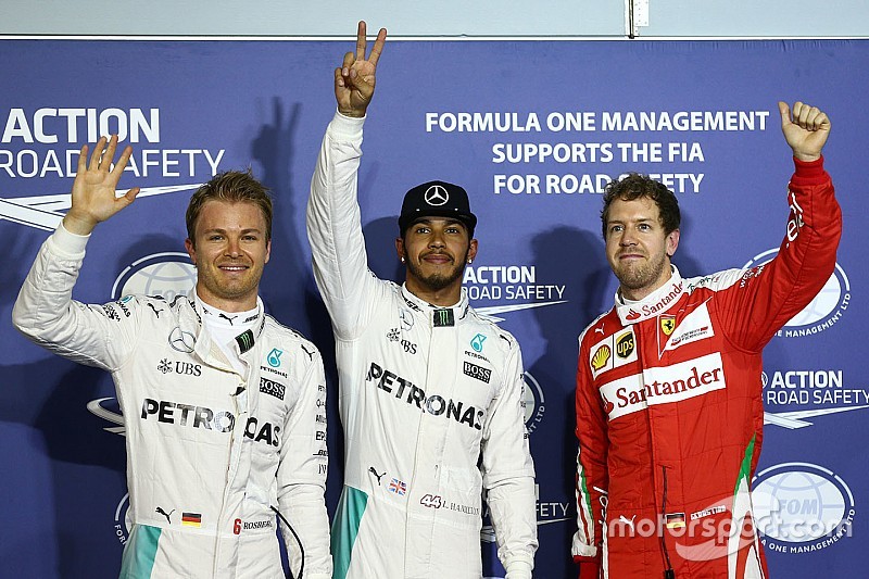 Hamilton ook op pole in Bahrein, Verstappen tiende, Vandoorne op P12