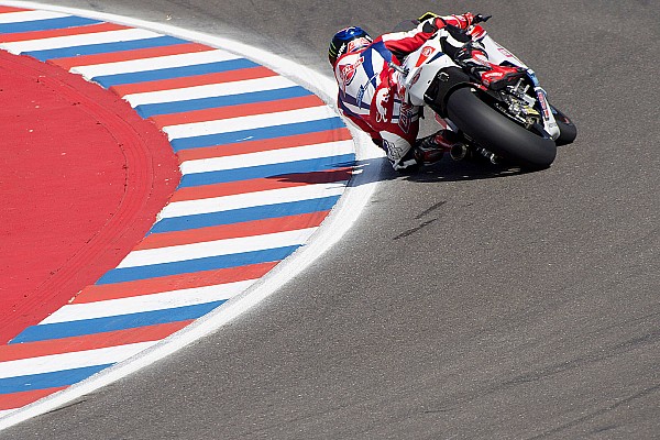 Pole di cattiveria per Sam Lowes in Argentina