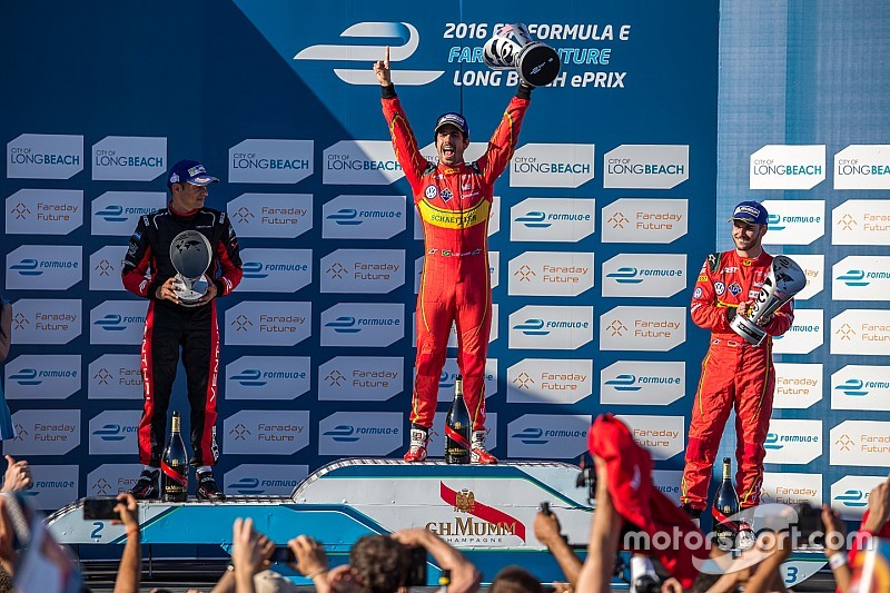 Podio: ganador Lucas di Grassi, ABT Schaeffler Audi Sport, segundo lugar Stéphane Sarrazin, Venturi,