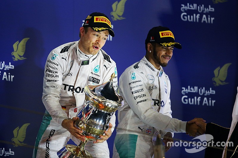 Podium: Winnaar Nico Rosberg, Mercedes AMG F1 en ploegmaat Lewis Hamilton, Mercedes AMG F1