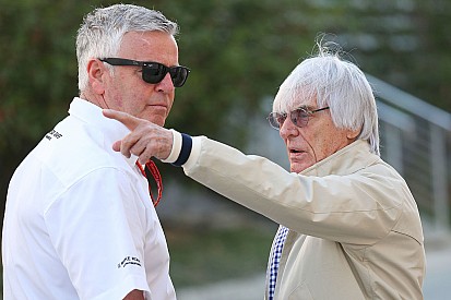 Ecclestone: "I piloti non devono parlare. Salgano in macchina e guidino"