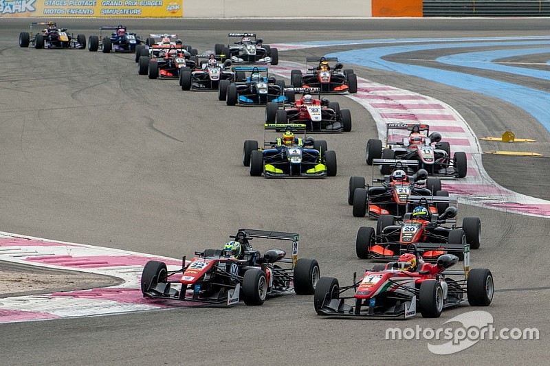 Joel Eriksson, Motopark Dallara F312  Volkswagen; Lance Stroll, Prema Powerteam Dallara F312  Mercedes-Benz