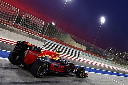 Хорнер оценил разницу между Renault и прошлогодним мотором Ferrari