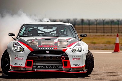 Nissan GT-R vestigt record voor snelste drift ter wereld