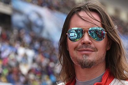 Thompson sur la Chevrolet Münnich Motorsport en Slovaquie