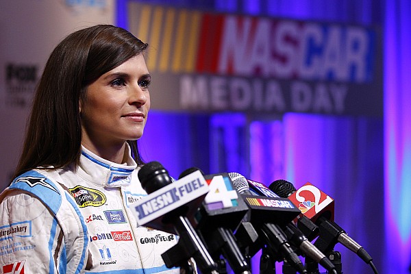 Danica Patrick muss bezahlen – Tony Stewart wartet auf Comeback