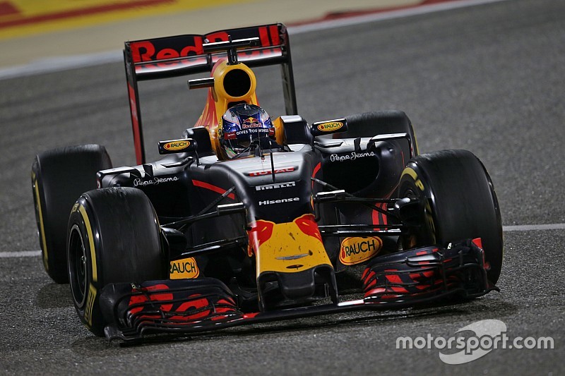 Ritmo de Ricciardo faz Red Bull sonhar com desafio à Mercedes