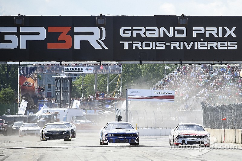 Jeffrey Earnhardt en série NASCAR Pinty’s à Trois-Rivières