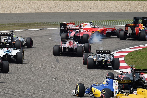 Vettel, remonté de P15 à P2, fulmine contre un Kvyat "suicidaire"