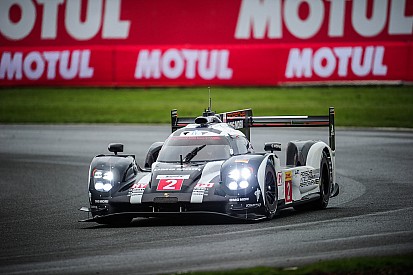 Audi é excluída e Porsche herda vitória em Silverstone