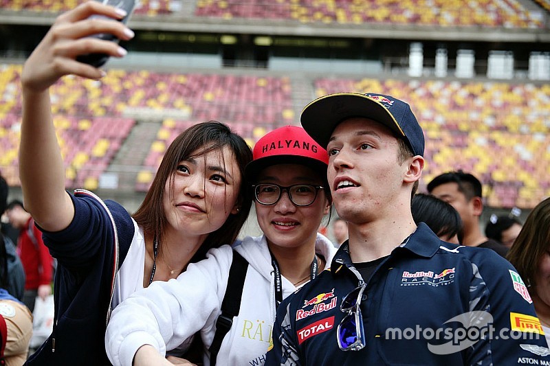 Daniil Kvyat, Red Bull Racing with fans