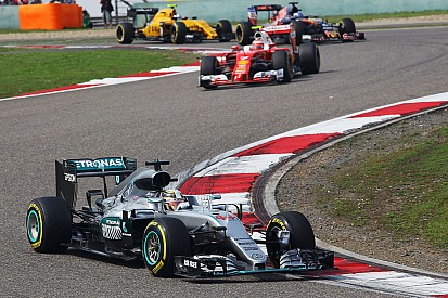 Empolgado com F1 2016, Wolff sugere manutenção de regulamento