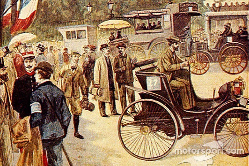 Local da primeira corrida da história, Paris revê revolução