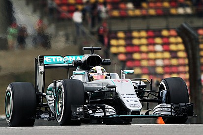 Hamilton - La F1 ne doit pas avoir peur d'essayer des choses en 2016
