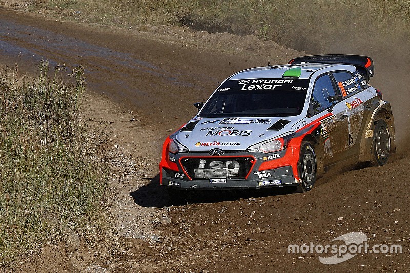 Argentina, PS14: brutto incidente per Latvala. Paddon primo!