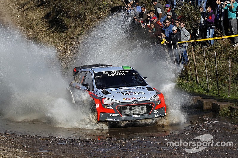 Argentina, PS15: sarà lotta tra Paddon e Ogier per la vittoria