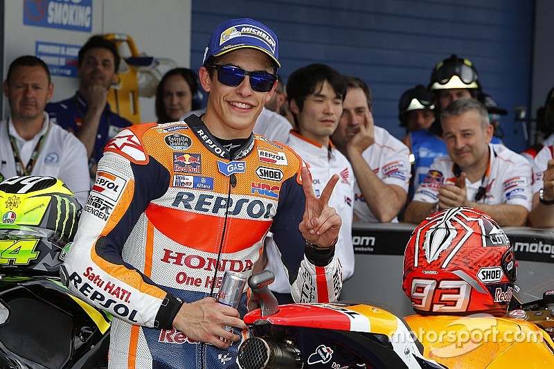 Márquez: “Nakamoto me ha pedido que no me cayera”