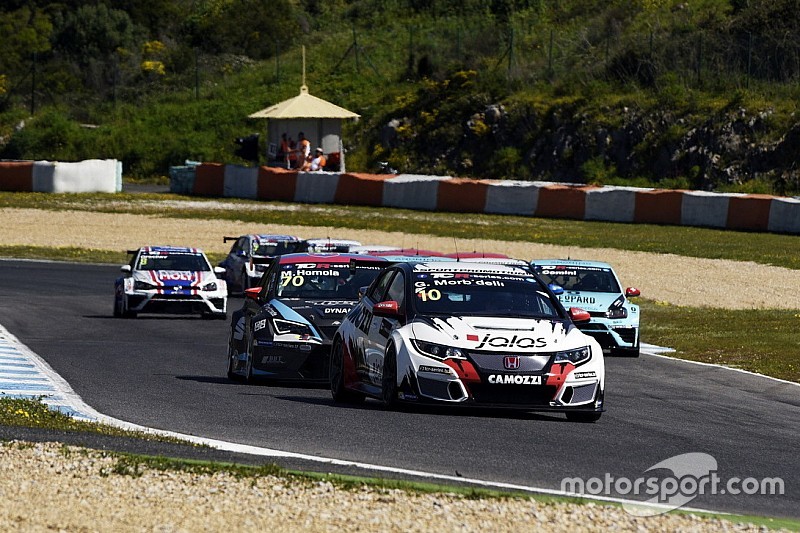 TCR in Estoril: Gianni Morbidelli und James Nash dominieren