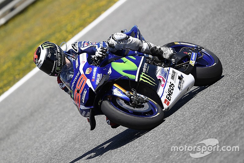 Lorenzo: "Trovate soluzioni positive per far girare la moto"