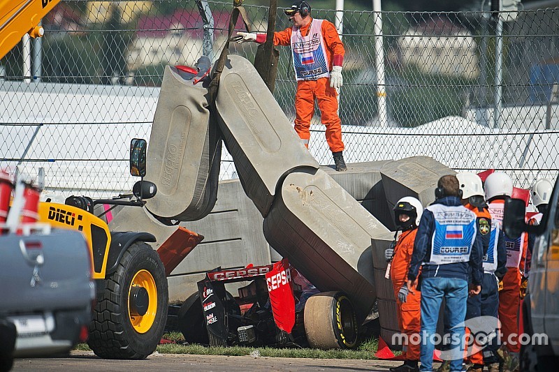 Sainz revient sur les lieux de son terrible accident