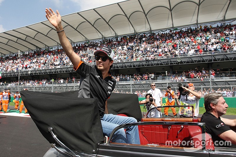 Sergio Perez, Sahara Force India F1 lors de la parade des pilotes