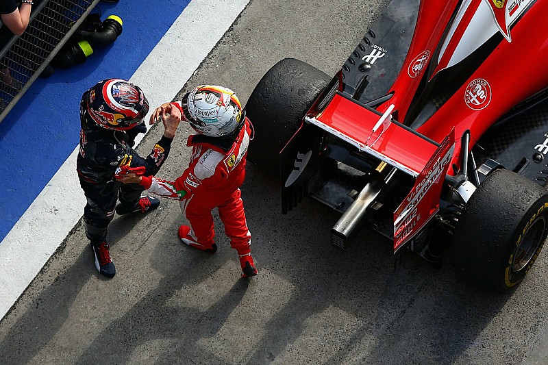 Kvyat vindt nog steeds dat hij niets fout deed in China: "Remde zelfs als eerste"