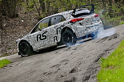 Oltre 900 km di test su asfalto in Italia per la Hyundai i20 R5