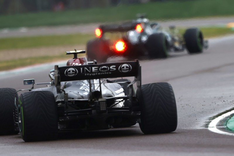 Valtteri Bottas: Reifenschaden vor dem Rennen in Imola