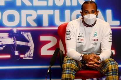 Lewis Hamilton verplappert sich: "Plane nächstes Jahr hier zu sein"