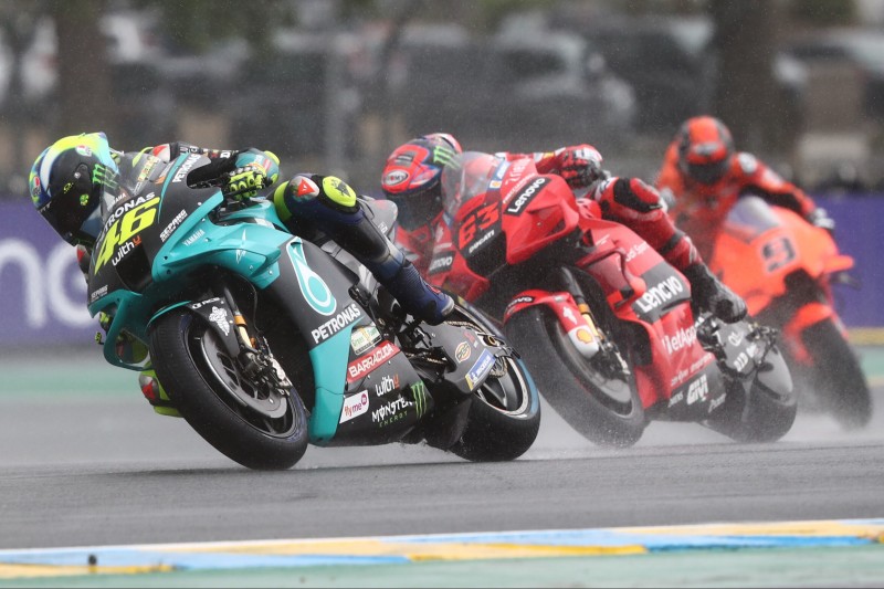 Valentino Rossi mahnt nach Le Mans: "Flag-to-Flag-Rennen sind gefährlich"