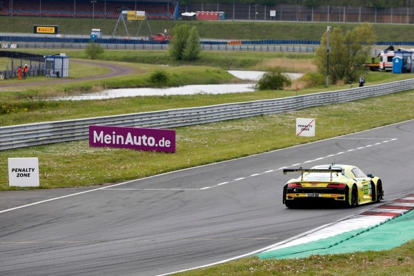 DTM-Teamchef übt scharfe Kritik an Strafrunde im ADAC GT Masters