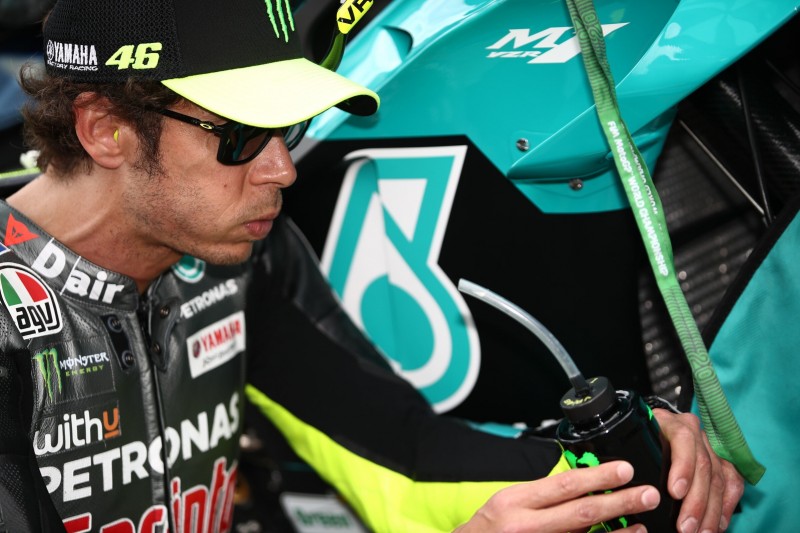 Mutter von Valentino Rossi: "Plant man Rücktritt, wenn man 72 Runden testet?"