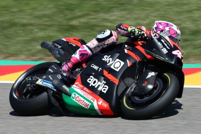 Aleix Espargaro mit Aprilia auf P3: Kann Andrea Dovizioso überzeugt werden?