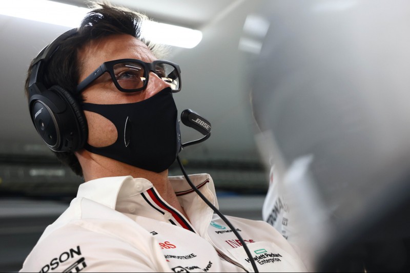 Wolff bleibt dabei: Mercedes opfert 2022 nicht für 2021