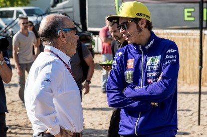 Carmelo Ezpeleta: "Rossis Situation nicht mit Lorenzos bei Honda vergleichbar"