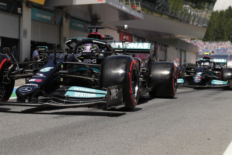"Spaziergang für Verstappen": Deshalb sieht Hamilton Mercedes ohne Chance