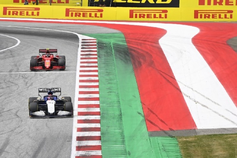 Red-Bull-Ring: Bald wieder Kiesbetten in Kurve 9/10?