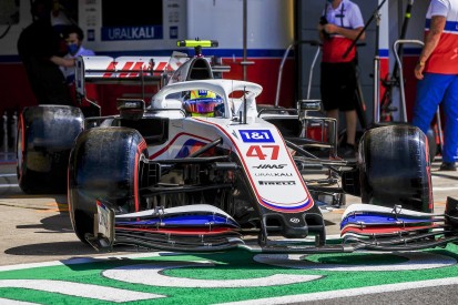 Haas plant, Mick Schumachers Sitzproblem für Ungarn zu lösen